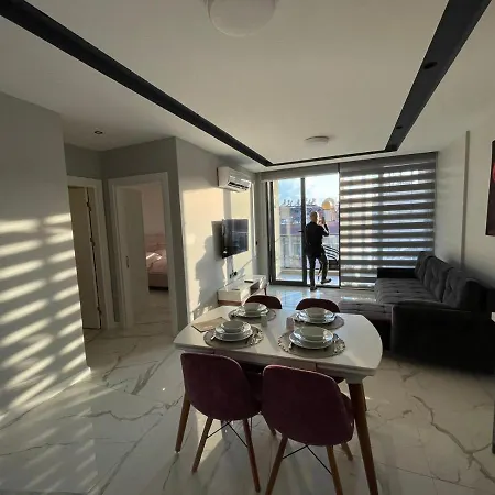 Square Light Residence Apartment