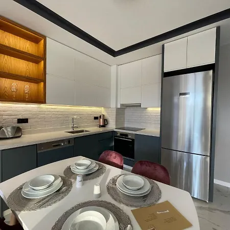 Apartment Square Light Residence