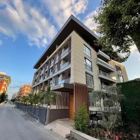 Daire Square Light Residence